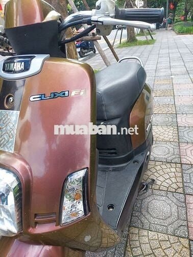 Yamaha Cuxi FI 125cc màu Nâu