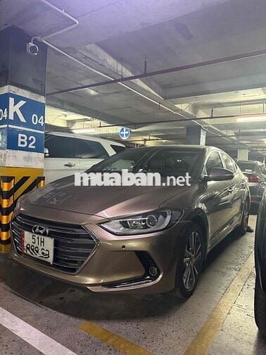 Hyundai Elantra 2018 2.0 AT - 60000 km