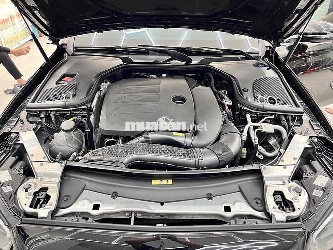 Mercedes Benz E Class 2021 E180 - 25000 km