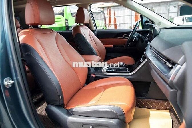 Kia Carnival Signature máy dầu bản full sx22 1 chủ