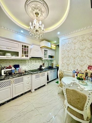 CHỈ 8.6 TỶ SIÊU PHẨM HXH NGUYỄN TRI PHƯƠNG - HÒA HẢO TTQ10 CÓ 6PN 7WC