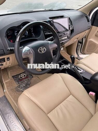 Toyota Fortuner TRD Sportivo 4x2 AT 7 chỗ quá mới