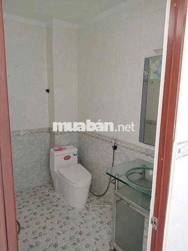 Bán Nhà Đẹp Kiên Cố Hẻm C1 Phạm Hùng