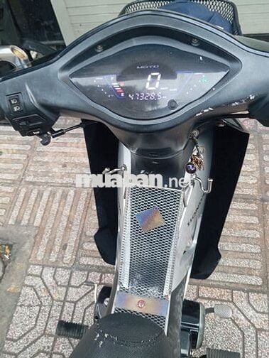 Bán xe để đổi tay ga