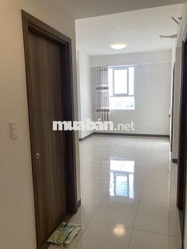 Cần bán  căn hộ Imperial Place – Mặt tiền số 631