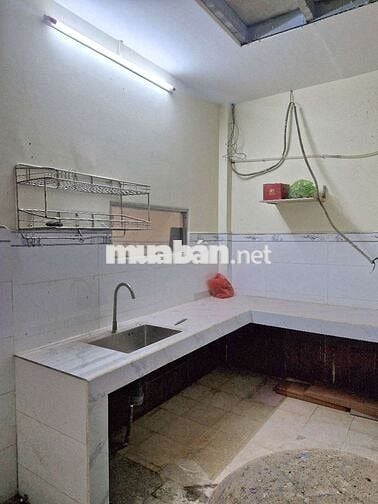 CHO THUÊ NHÀ MẶT TIỀN SẦM UẤT CỘNG HÒA P13 TÂN BÌNH