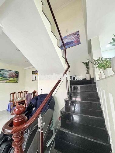 🌹 BÁN GẤP NHÀ LÔ GÓC 2 TẦNG ĐÚC ĐẸP – HẺM XE HƠI THÔNG – HIỆP BÌNH CHÁ