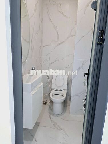 NHÀ ĐẸP ỐP KÍNH - 124A Nguyễn Hồng Đào P14 Q.TB -5x18 5 tầng 400m sàn