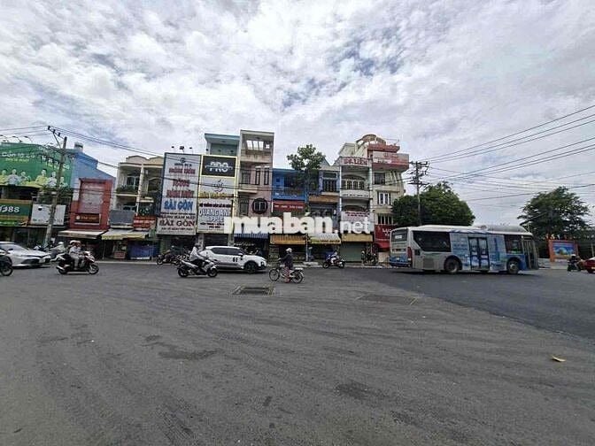 Bán Nhà Trung Tâm Chợ Dĩ An Chính Chủ