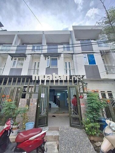 7tr/tháng 3pn 3wc hẻm xe hơi nhà 3 lầu Nguyễn Bình