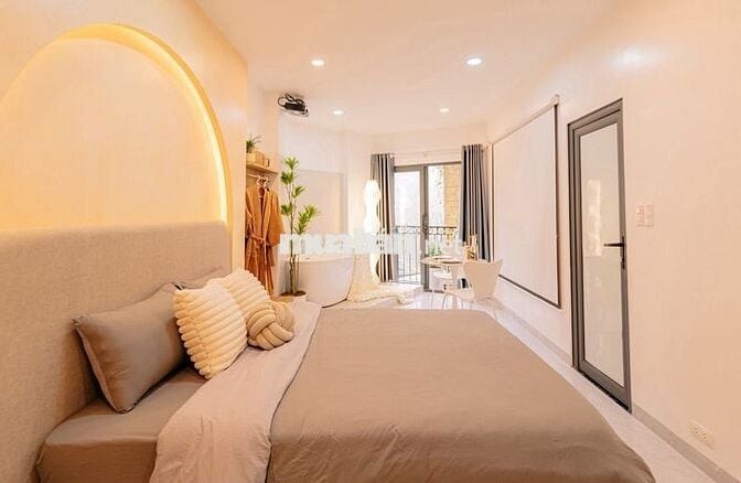 Chính chủ bán nhà Tam Trinh 95m2 7 tầng 25 phòng đường ô tô, giá 28 tỷ