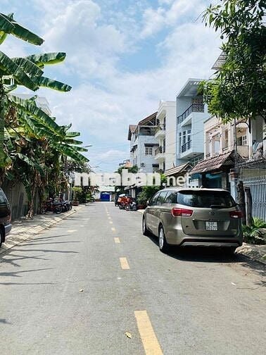 Cho thuê nhà 6x22 khu 88 căn Biệt Thự Dương Quảng Hàm, đường nhựa 10m