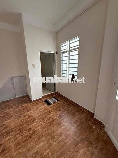 Nhà nguyên căn siêu hạt rẻ ngay cầu Nguyễn Văn Cừ