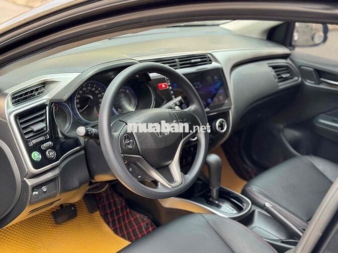 Honda City 2015 model 2016 1.5 CVT - 118000 km