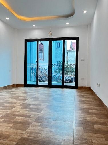 CHÍNH CHỦ] Bán nhà 5 tầng, 9 phòng - Thượng Cát Giá 7.9 tỷ