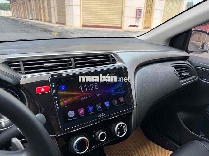 Honda City 2015 model 2016 1.5 CVT - 118000 km