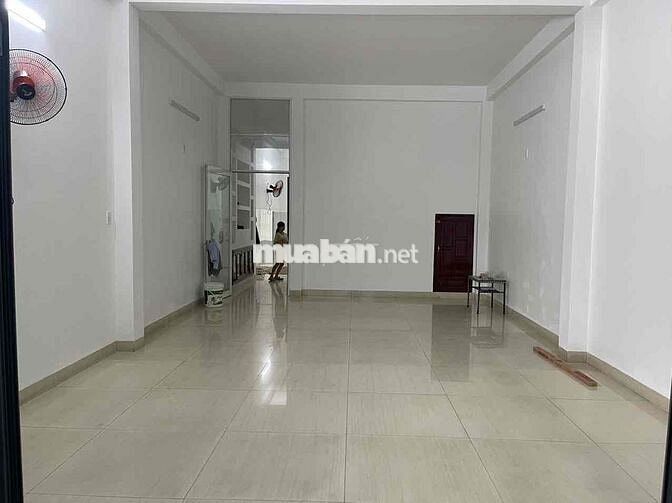 Cho thuê nhà mặt tiền Kinh Doanh Huy Cận