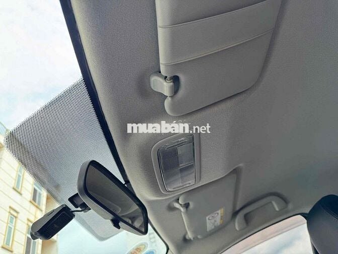 Honda City 2015 model 2016 1.5 CVT - 118000 km