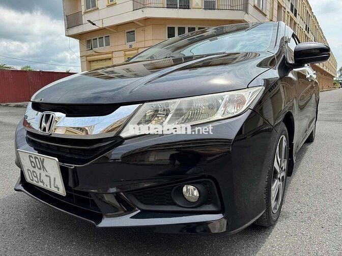 Honda City 2015 model 2016 1.5 CVT - 118000 km