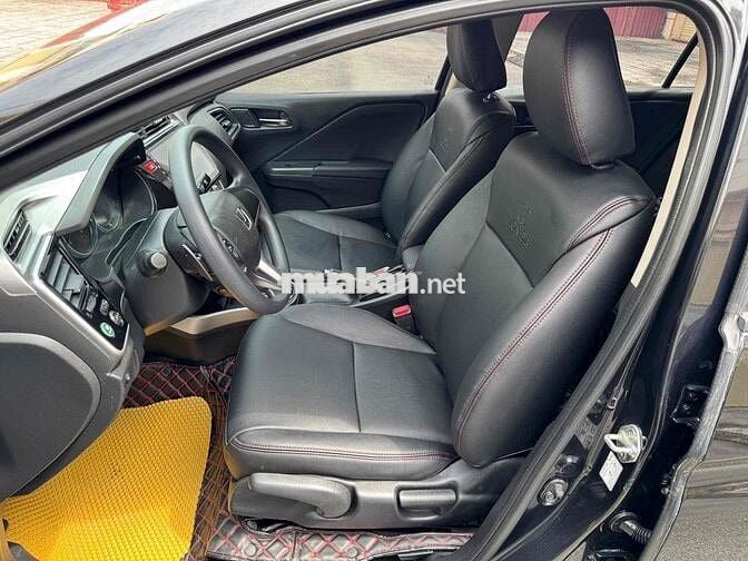 Honda City 2015 model 2016 1.5 CVT - 118000 km