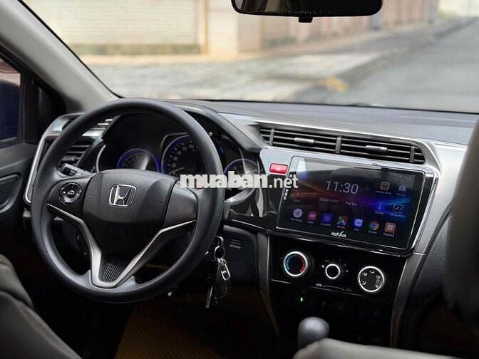 Honda City 2015 model 2016 1.5 CVT - 118000 km