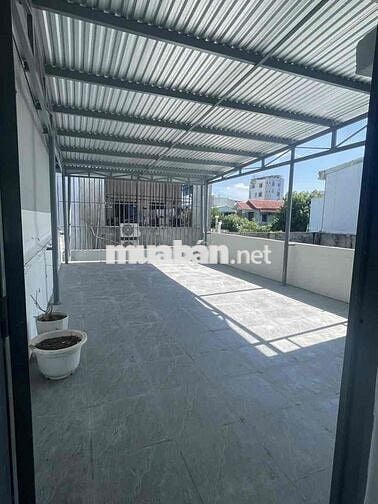 Cho thuê nhà mặt tiền Kinh Doanh Huy Cận