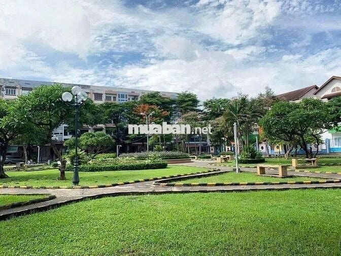 Trệt KD CC Tây Thạnh DTSD 105m 5ty2 3PN2WC