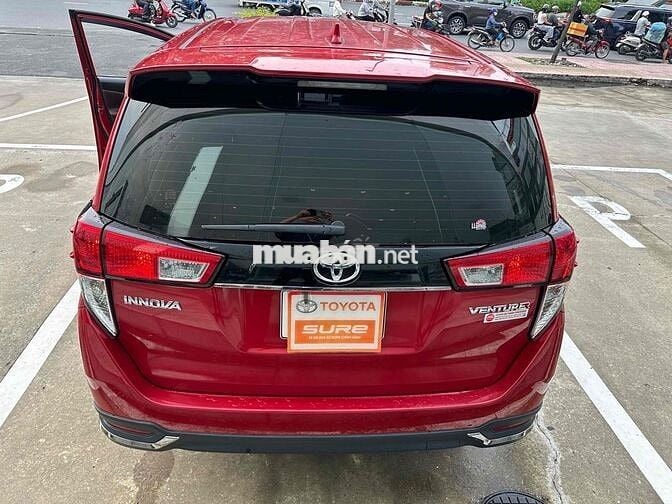 Toyota Innova 2020 Venturer - 35000 km 7c tự động