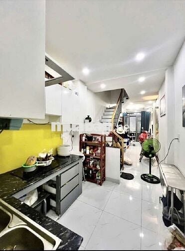 NHÀ 31M2, Đg VƯỜN LÀI, TÂN HƯƠNG, HẺM XE HƠI, 2 TẦNG, CHỈ 4,38 TỶ