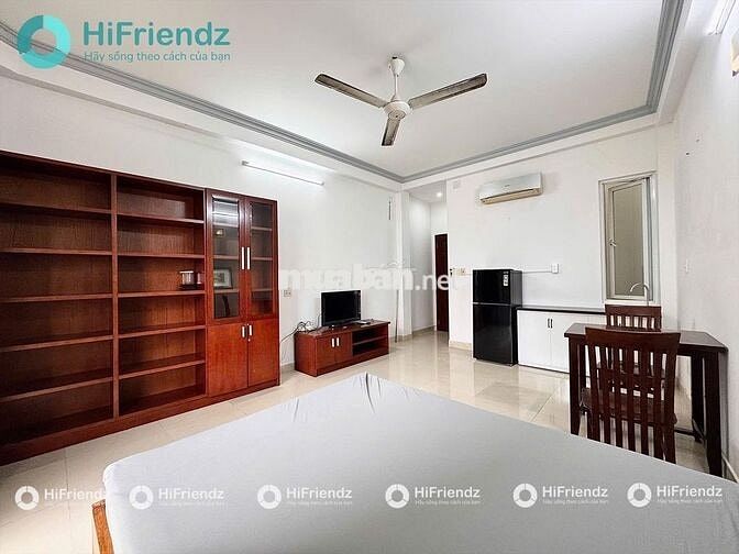 🏡CĂN HỘ BAN CÔNG ĐÓN NẮNG 35M2, THANG MÁY, GẦN ĐH UEH Q10