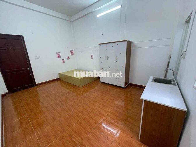 🔴Phòng studio rộng rãi cửa sổ thoáng mát ngay chợ Thạch Đà