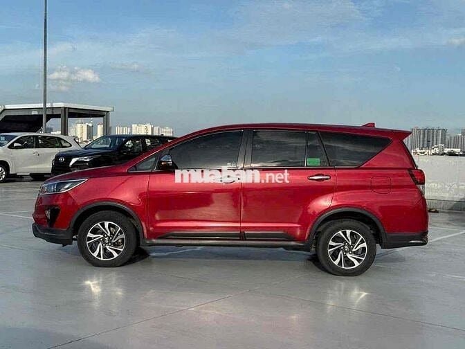 Toyota Innova 2020 Venturer - 34000 km 7c tự động