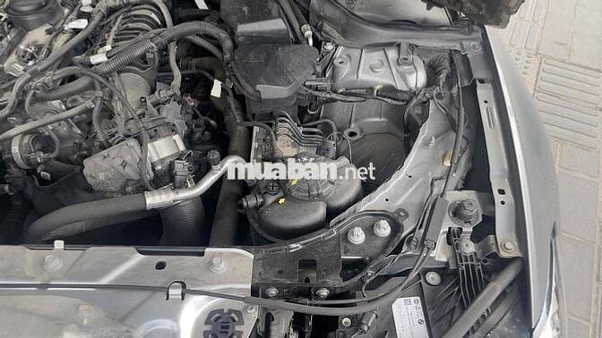 BMW 3 Series 2024 320i Sport Line - 28000 km