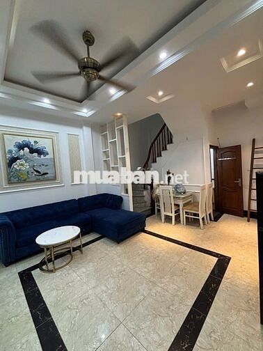 CẦN BÁN NHÀ CỔ LINH LONG BIÊN HÀ NỘI.