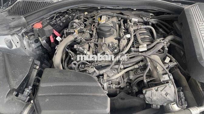 BMW 3 Series 2024 320i Sport Line - 28000 km