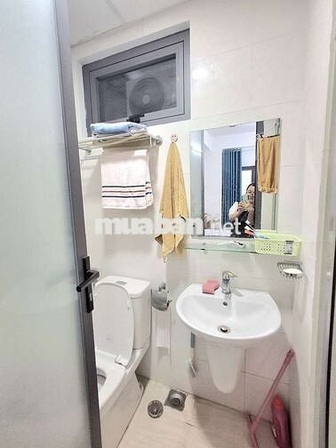 CHÍNH CHỦ- Bán căn góc 68m2 2PN2WC, gần full nội thất - giá 3.65 tỉ ^^