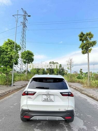 Toyota yaris cross 1.5D CVT 2024  9000km