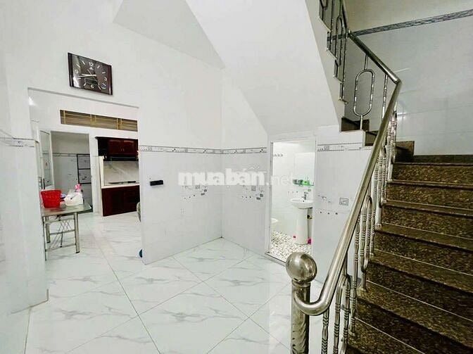 CHO THUÊ NHÀ KHUÔNG VIỆT TÂN PHÚ DT4.5×20M TRỆT 3 LẦU 4PN 3WC