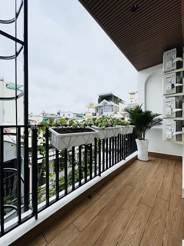 TÒA CHDV BÙI ĐÌNH TUÝ - HD KHOÁN 90 TRIỆU THÁNG