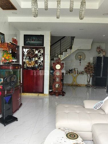 Bán căn hộ tầng trệt Newsaigon HAGL3