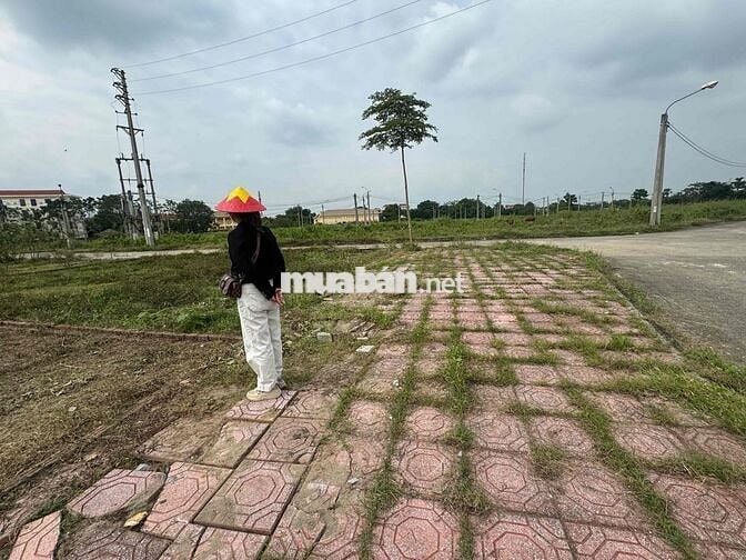 🔥 BÁN LÔ GÓC 127M2 4.6 TỶ PHÙ HỢP XÂY CHUNG CƯ, THÔN HÒA LẠC 🔥