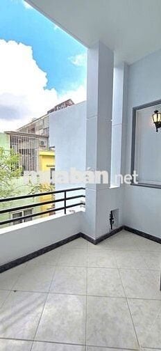 Studio ban công xinh xắn Q1 – full nội thất, dọn vào ở ngay 🌿