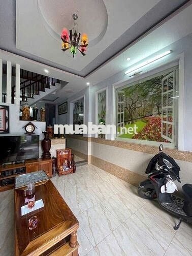 Bán nhà 72m2 sổ riêng tại chợ Tân Long, Tân đông hiệp, bình dương