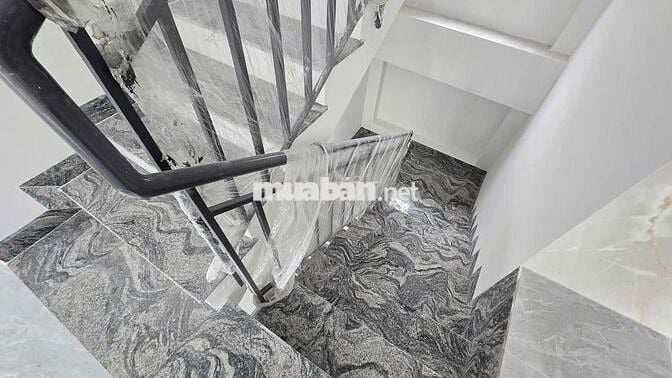 cho thuê nhà 7 lầu mới 100% phường tân thuân đông Quận 7