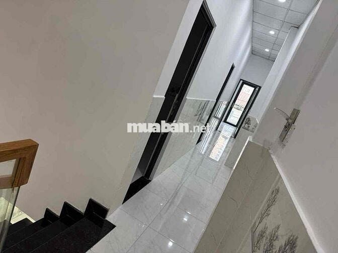 Cho thuê nhà hẻm xe hơi đường Hậu Giang Q6