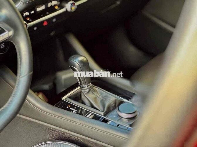 Mazda 3 2021 1.5 Luxury - 50100 km giá chỉ hơn 5đ