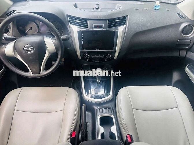 Nissan Navara NP300 EL 4x2 AT, sản xuất năm 2018
