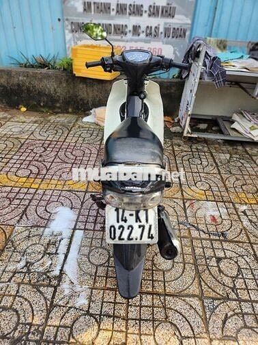 Yamaha Sirius Trắng đen đã sử dụng