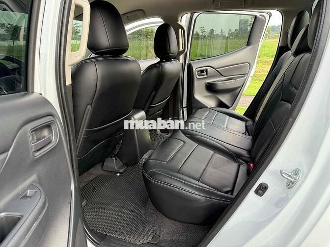 Mitsubishi Triton 2023 đk 5/2024 tự động mới tinh