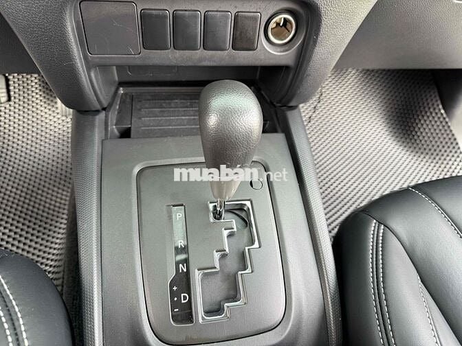 Mitsubishi Triton 2023 đk 5/2024 tự động mới tinh